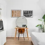 Maison V L 1br Close To Luxembourg Garden * باريس