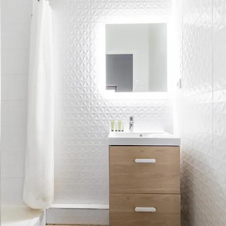 Maison V L 1br Close To Luxembourg Garden Apartment